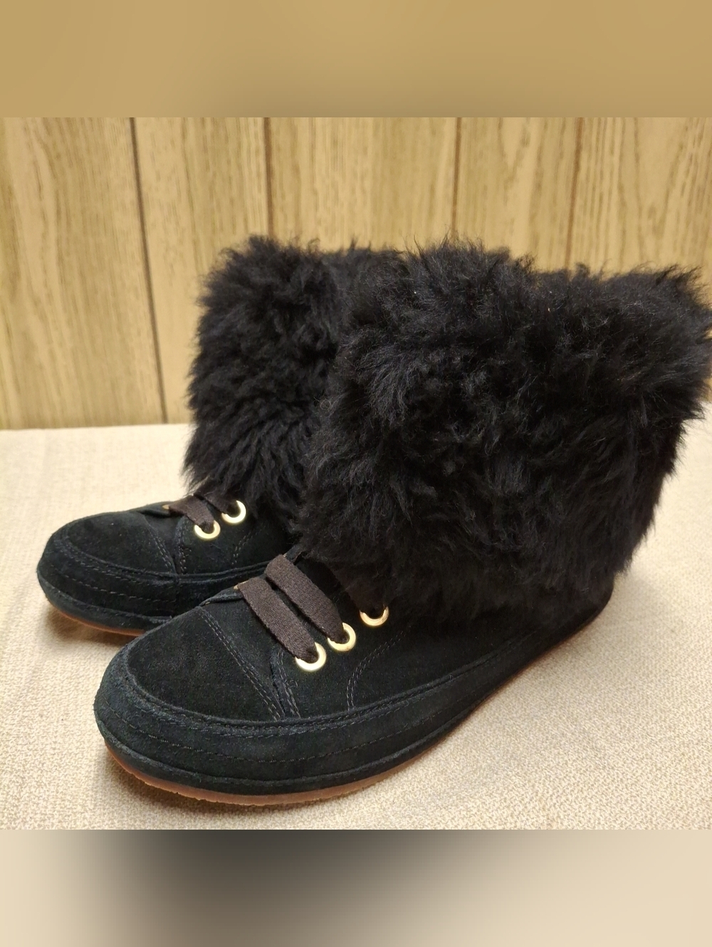 UGG Womens Faux Fur Black Boots Size 7